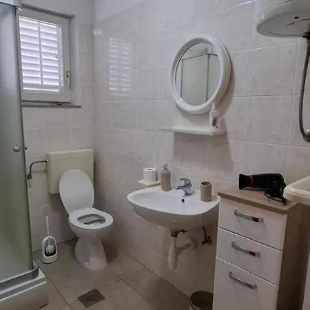 Nena Apartman