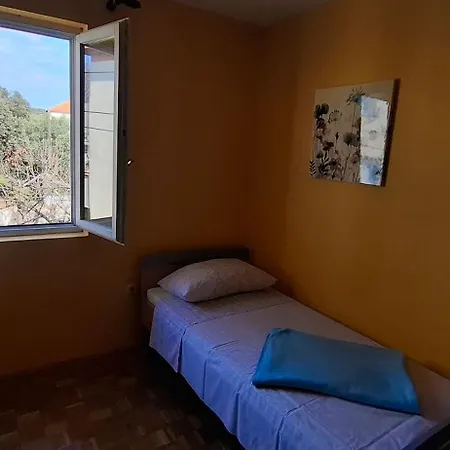 Nena Apartman