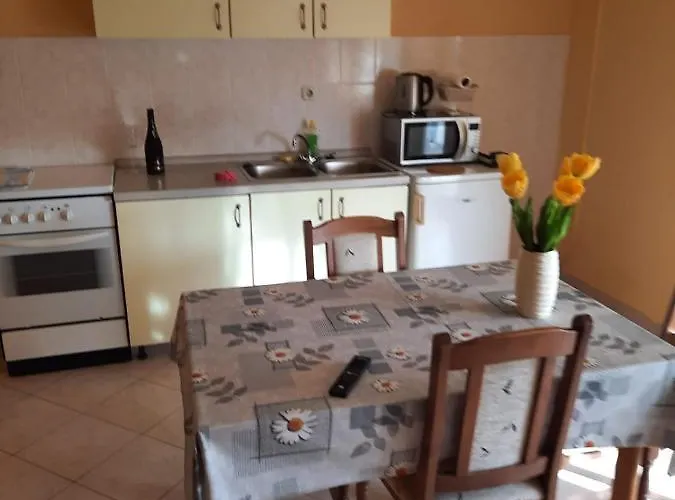 Nena Apartman